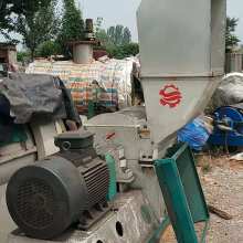 結實耐用的TMR飼料攪拌機 畜牧業高效生產的不二之選